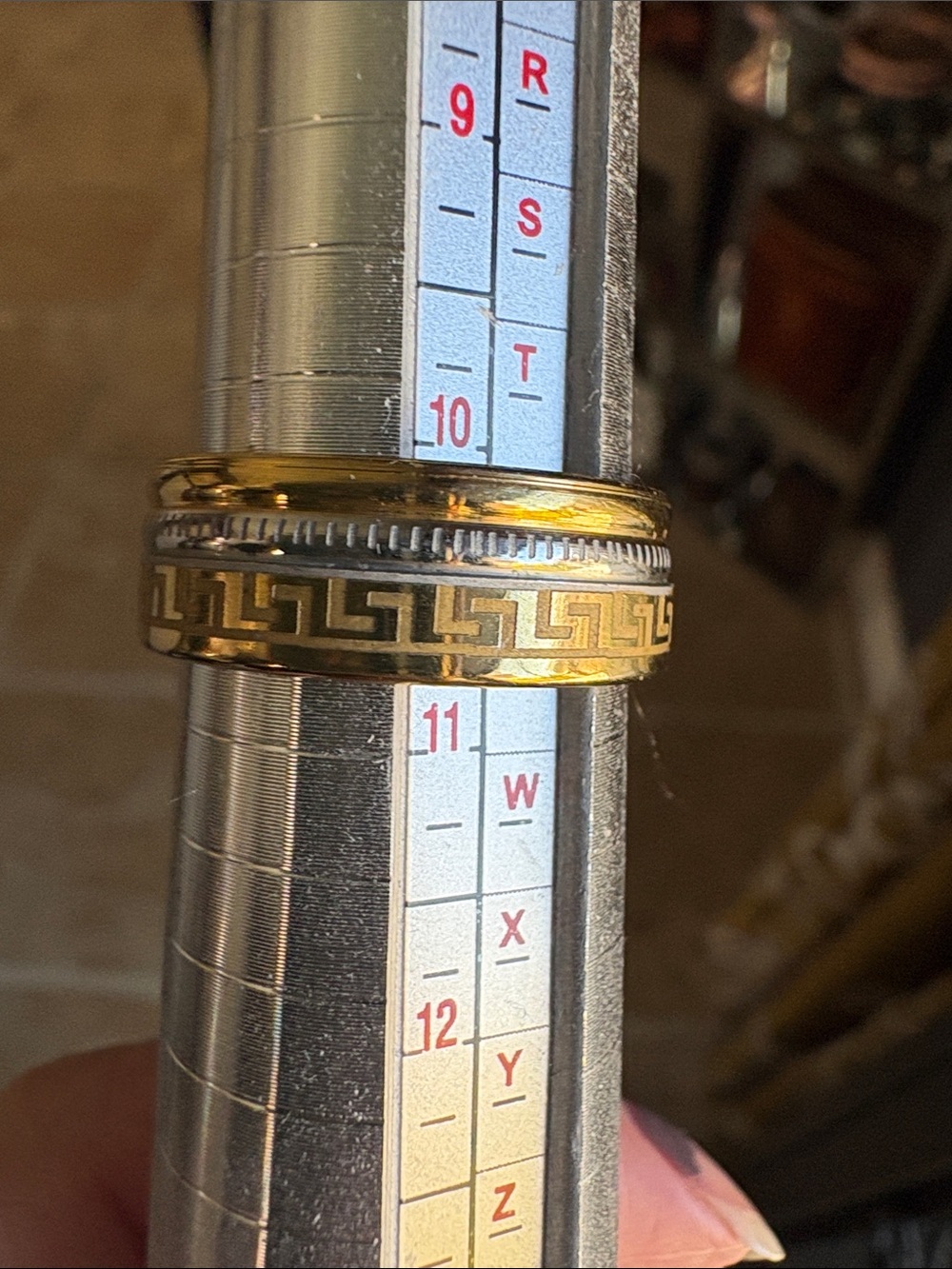 Men’s Wedding Band. Vintage Size 10 1/2